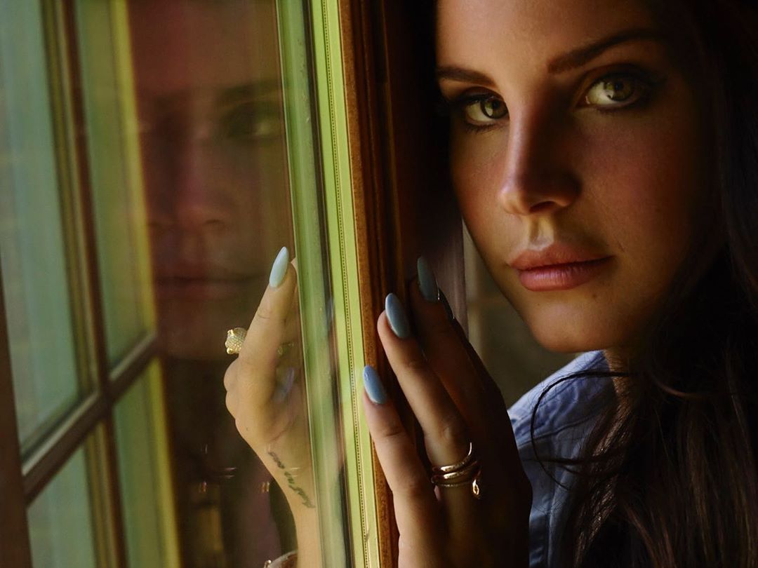 Lana Del Rey outtake picture for New York Time photoshoot