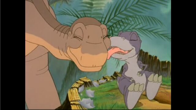 Image - Chomper licks Littlefoot.jpg | Land Before Time Wiki | FANDOM ...