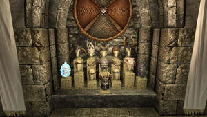 Receptionhall busts
