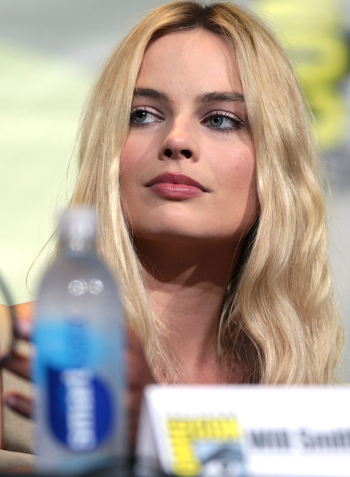 Image - 1200px-Margot Robbie (28316659170) (cropped).jpg | Legends of