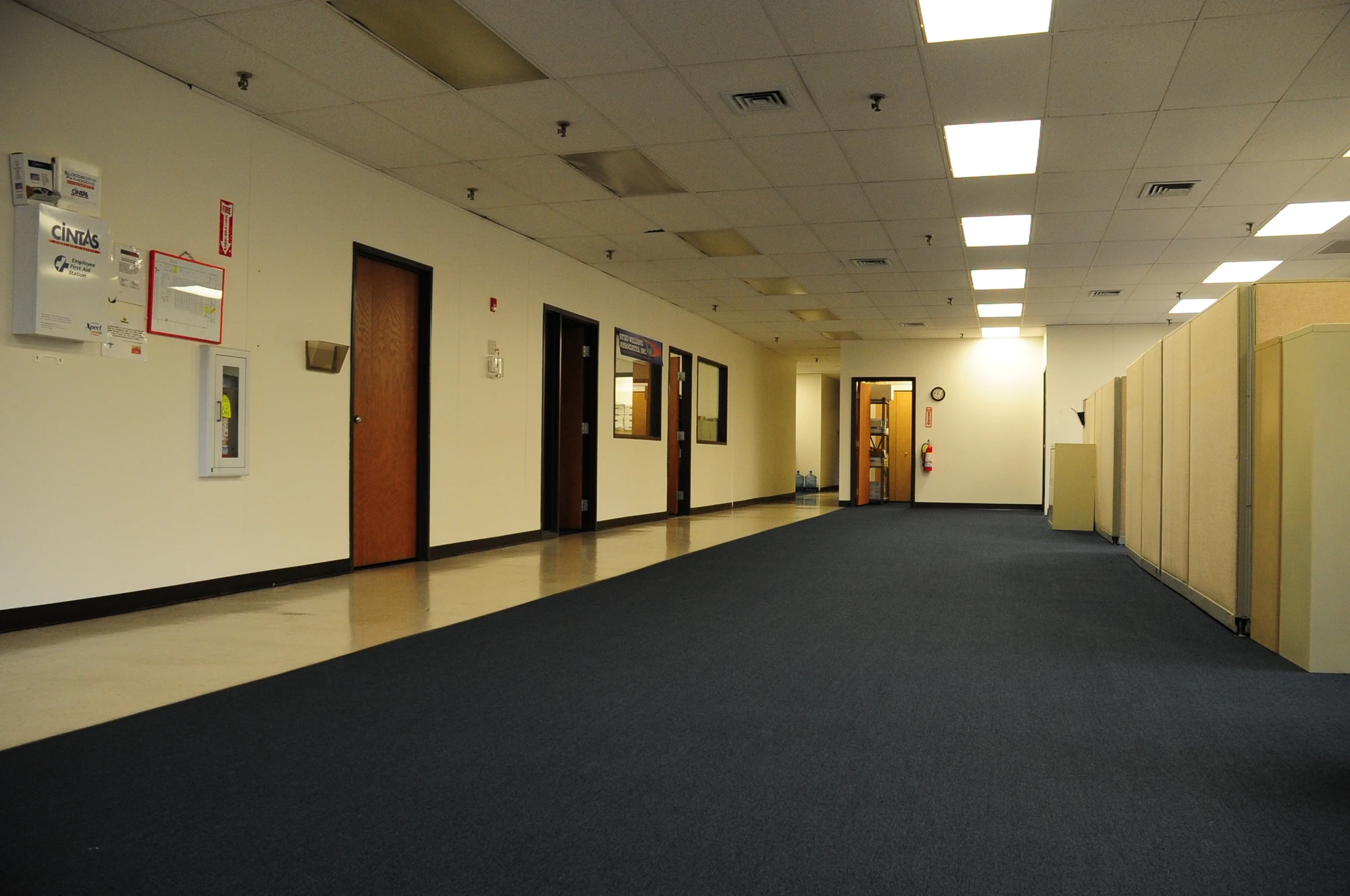 Image Officehallwayhomeinteriordesignwithinofficebuilding