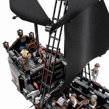 the black pearl lego set