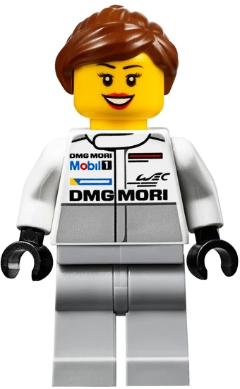 porsche 919 hybrid and 917k pit lane