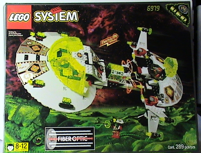 lego alien ufo