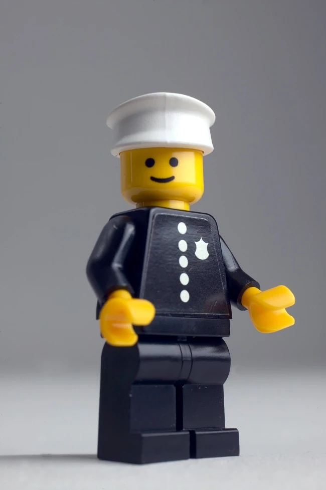 first ever lego minifigure