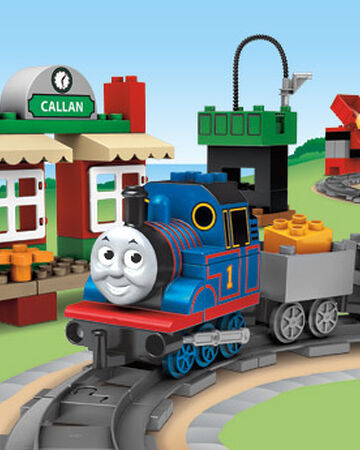 thomas the tank engine duplo train set
