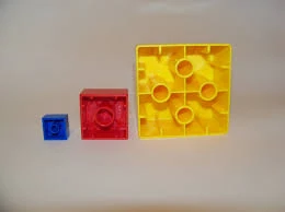 lego quatro blocks