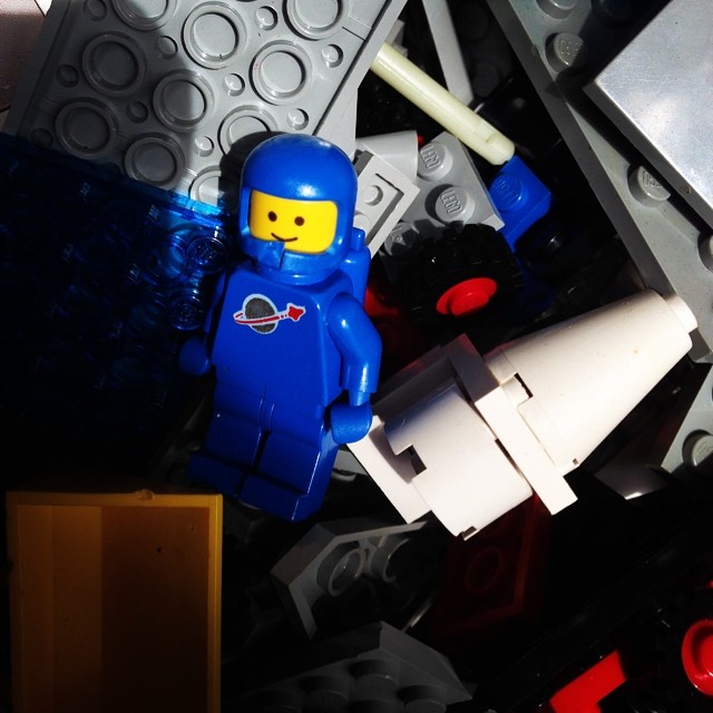 lego blue astronaut