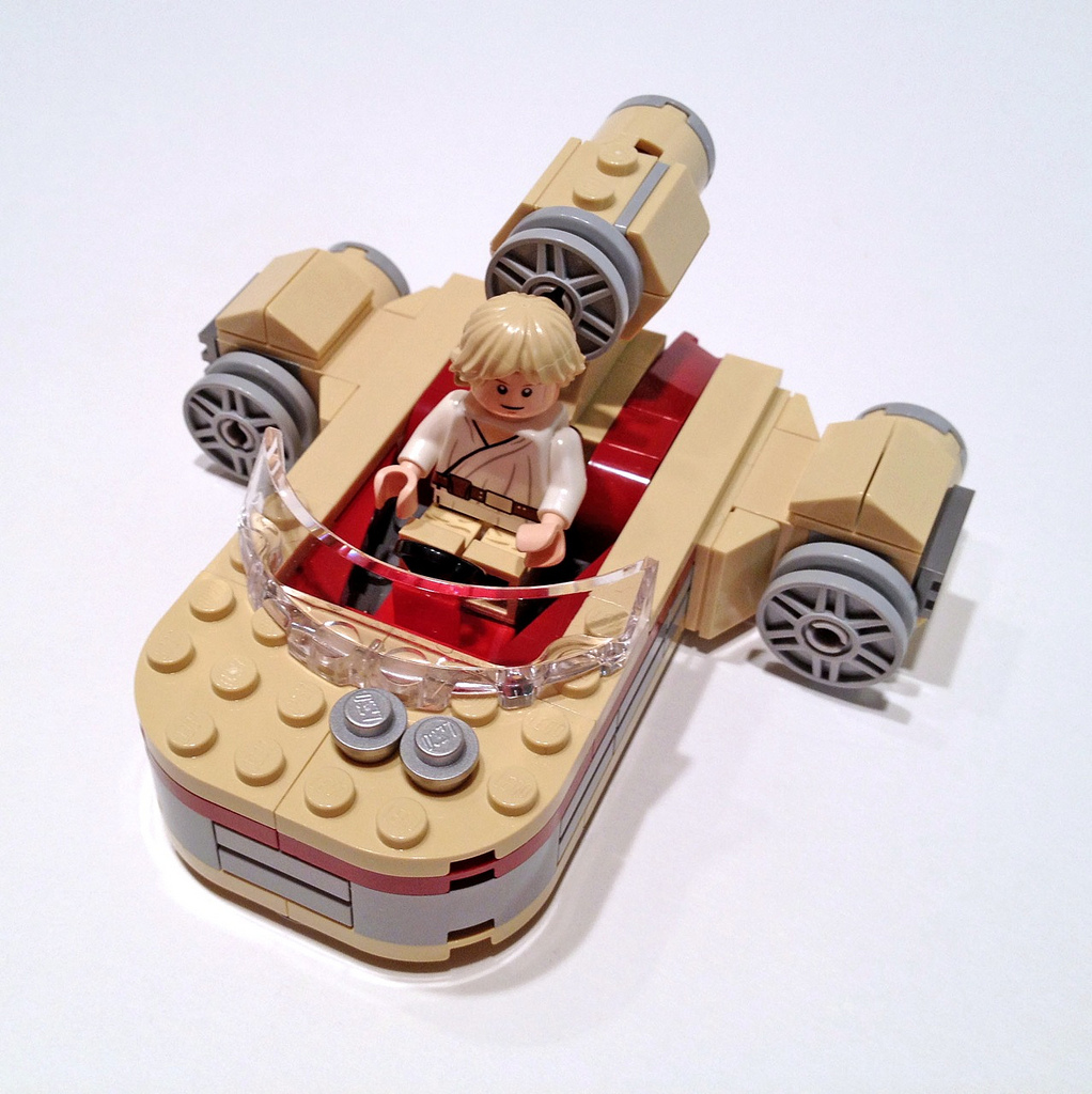 luke skywalker ship lego