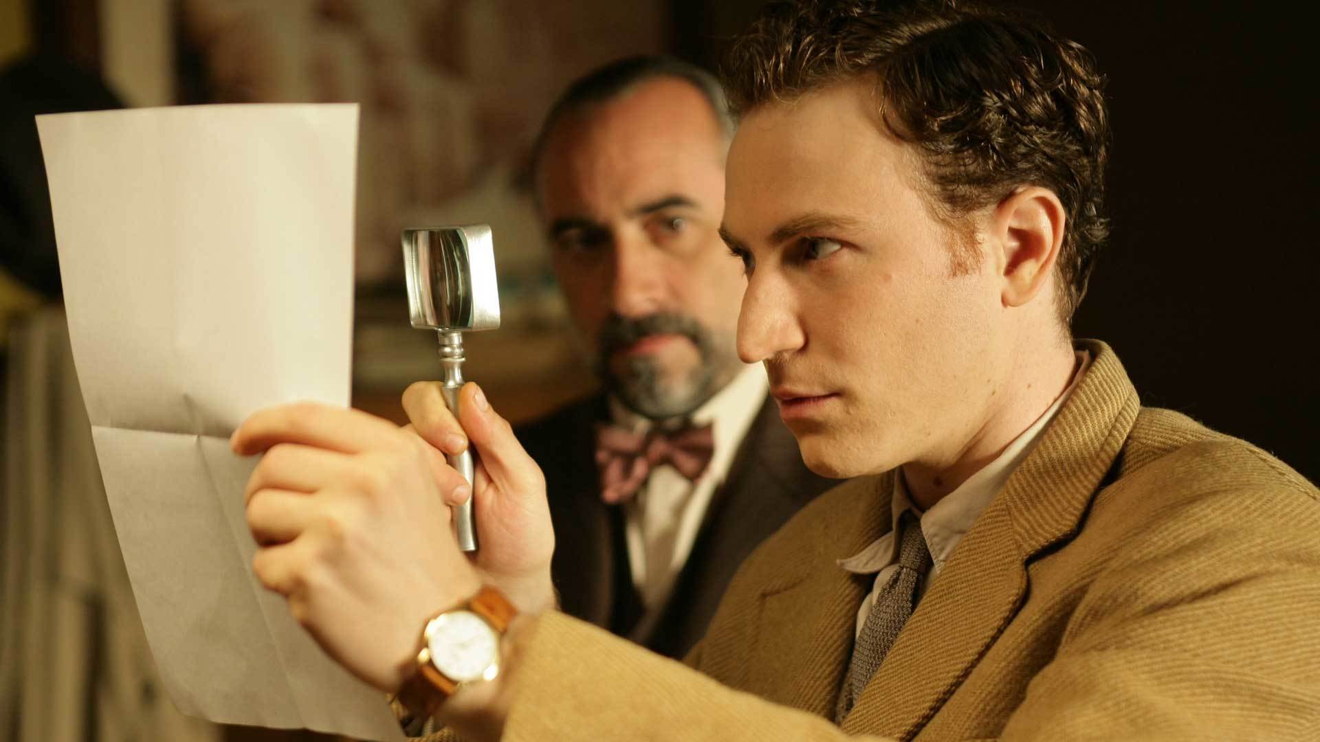 Les Petits Meurtres D Agatha Christie La Plume Empoisonnée Émile Lampion | Wiki Les petits meurtres d'Agatha Christie | Fandom