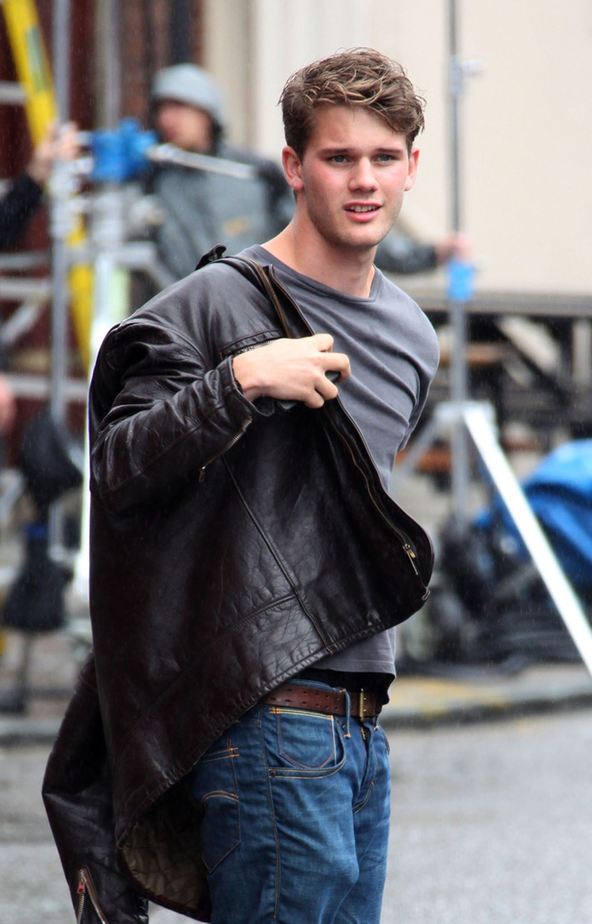 Jeremy Irvine | Levi's Wiki | FANDOM powered by Wikia