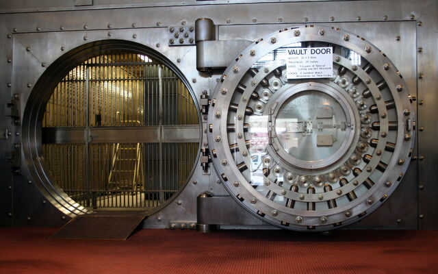 File:Bulletproofdoorforbank.jpg