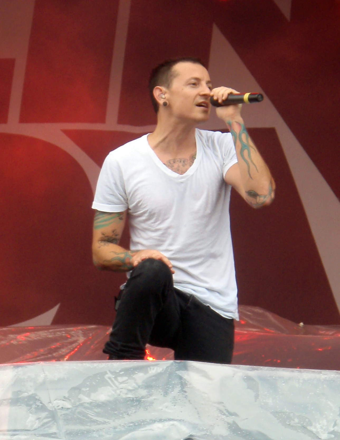 Chester Bennington | Linkin Park Wiki | FANDOM powered by ...
