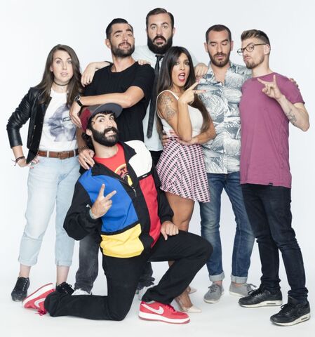 File:El equipo de Yu están preparando muchas cosas.jpeg