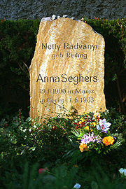 Tumba de Anna Seghers