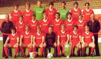 liverpool 82 kit