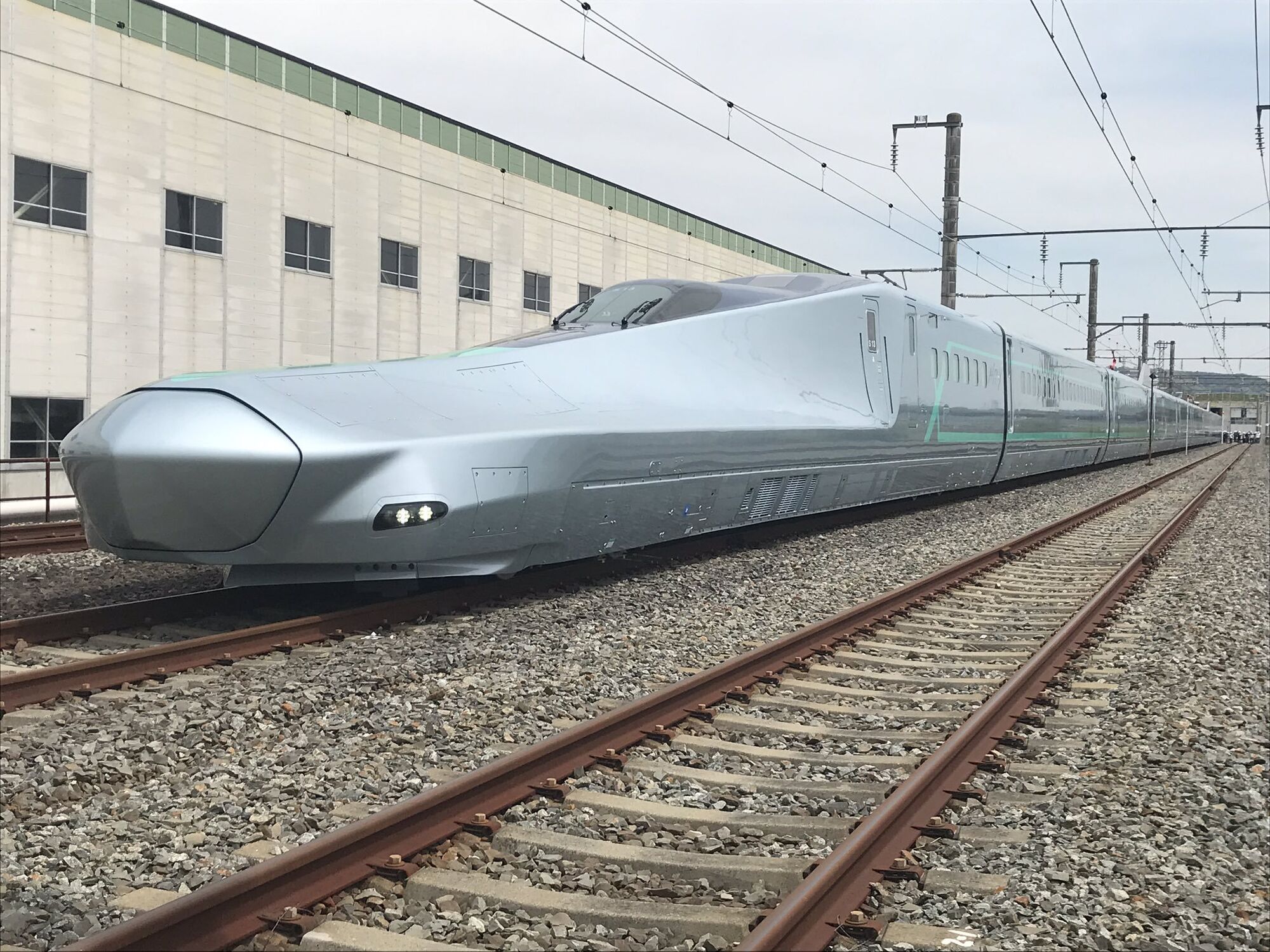 Поезд 300 км в час. Самый быстрый поезд в мире 603 км/ч. Shinkansen 800. Jr-Maglev mlx01. Скоростной поезд.