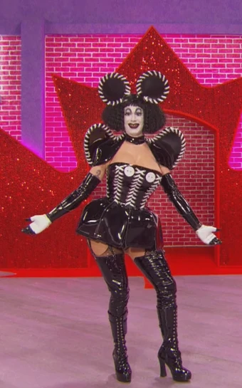 Category is...? - Ranking Runway looks from RPDR - Coronation Looks CAN |  Pagina 57 | Estero | Home Page - realityhouse.it