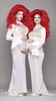 Divina&amp;DelishaDeCampo