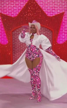 AnastarziaEntranceLook