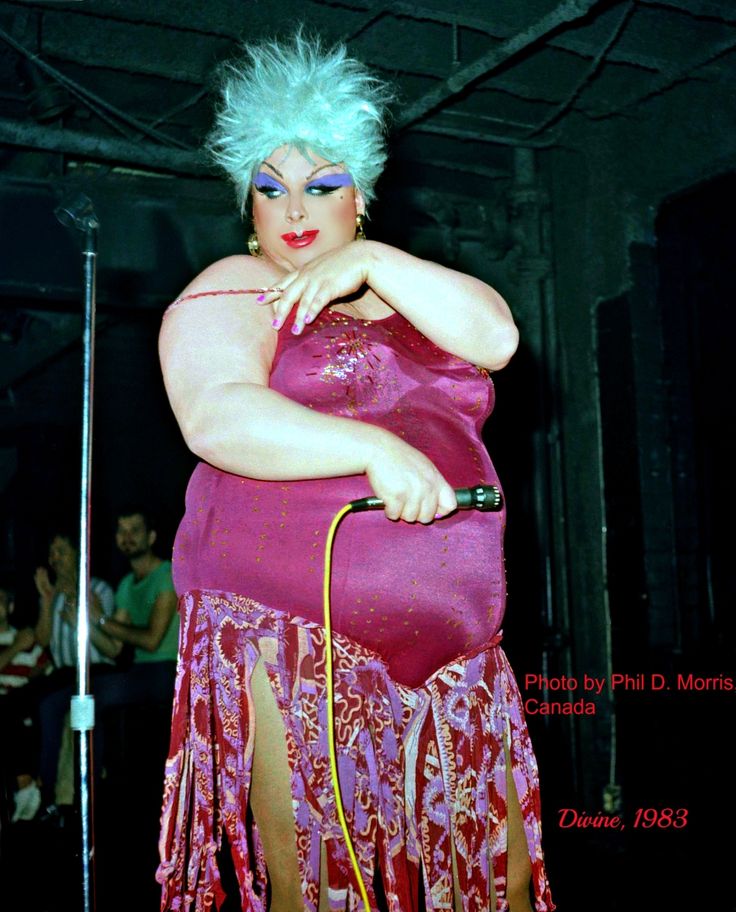 divine drag queen urslua