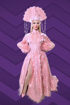 MizCrackerFinaleLookAS5