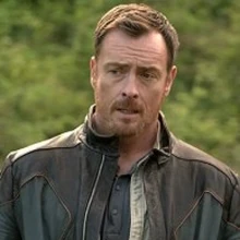 John Robinson (Netflix) | Lost in Space Wiki | Fandom