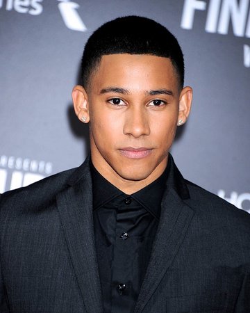 Keiynan Lonsdale Love Simon Wiki Fandom
