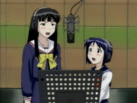 Shinobu y Motoko cantantes