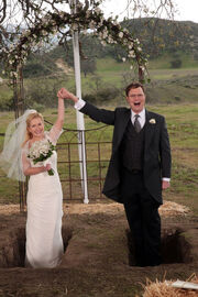 Dwight-angela-married-w724