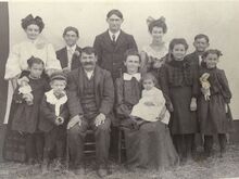 Frank & Christina Fencil with children