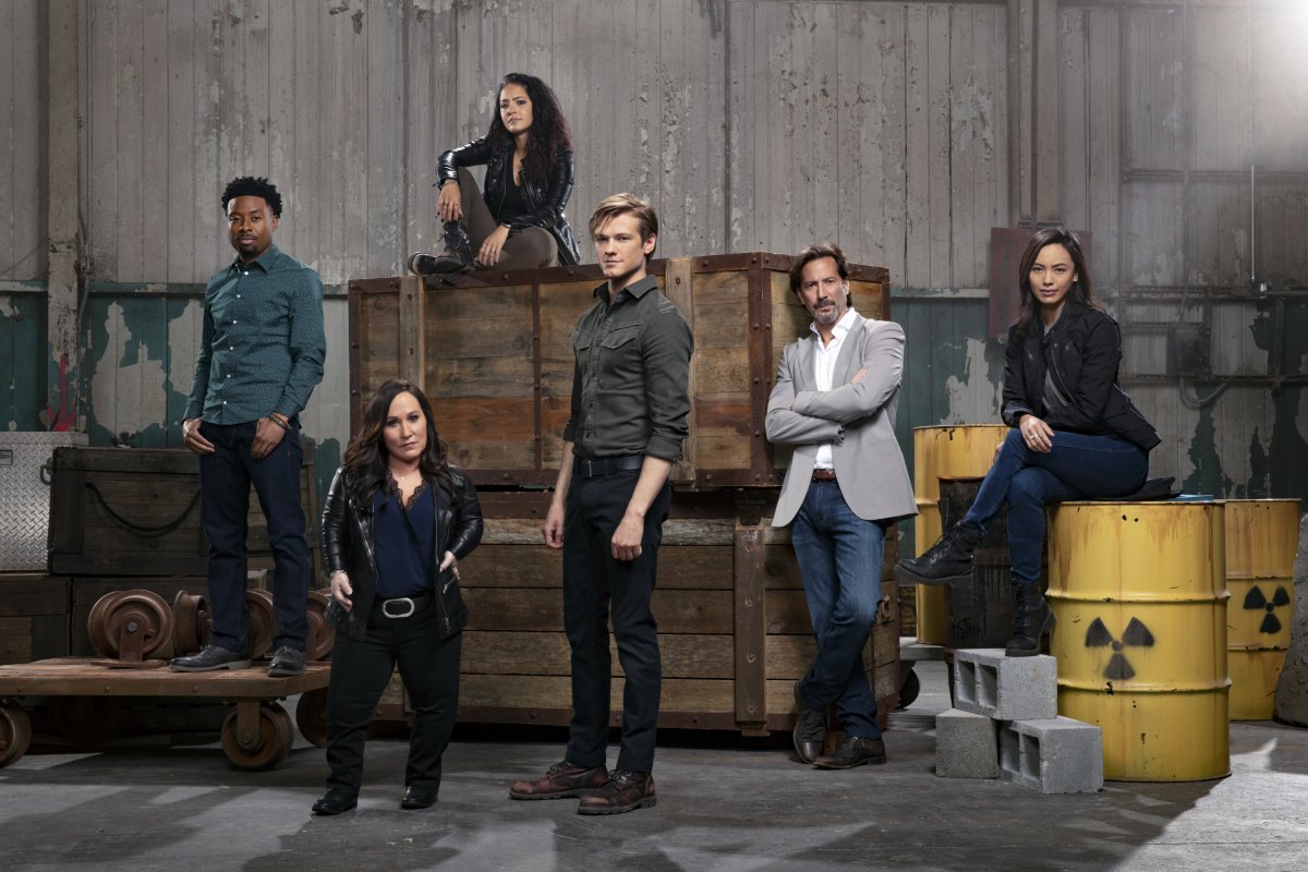 Cast | MacGyver Wiki | Fandom