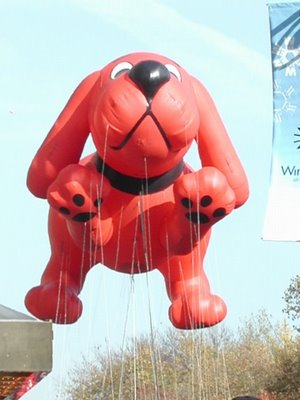 clifford the big red dog macy 39 s thanksgiving day parade animated baloon