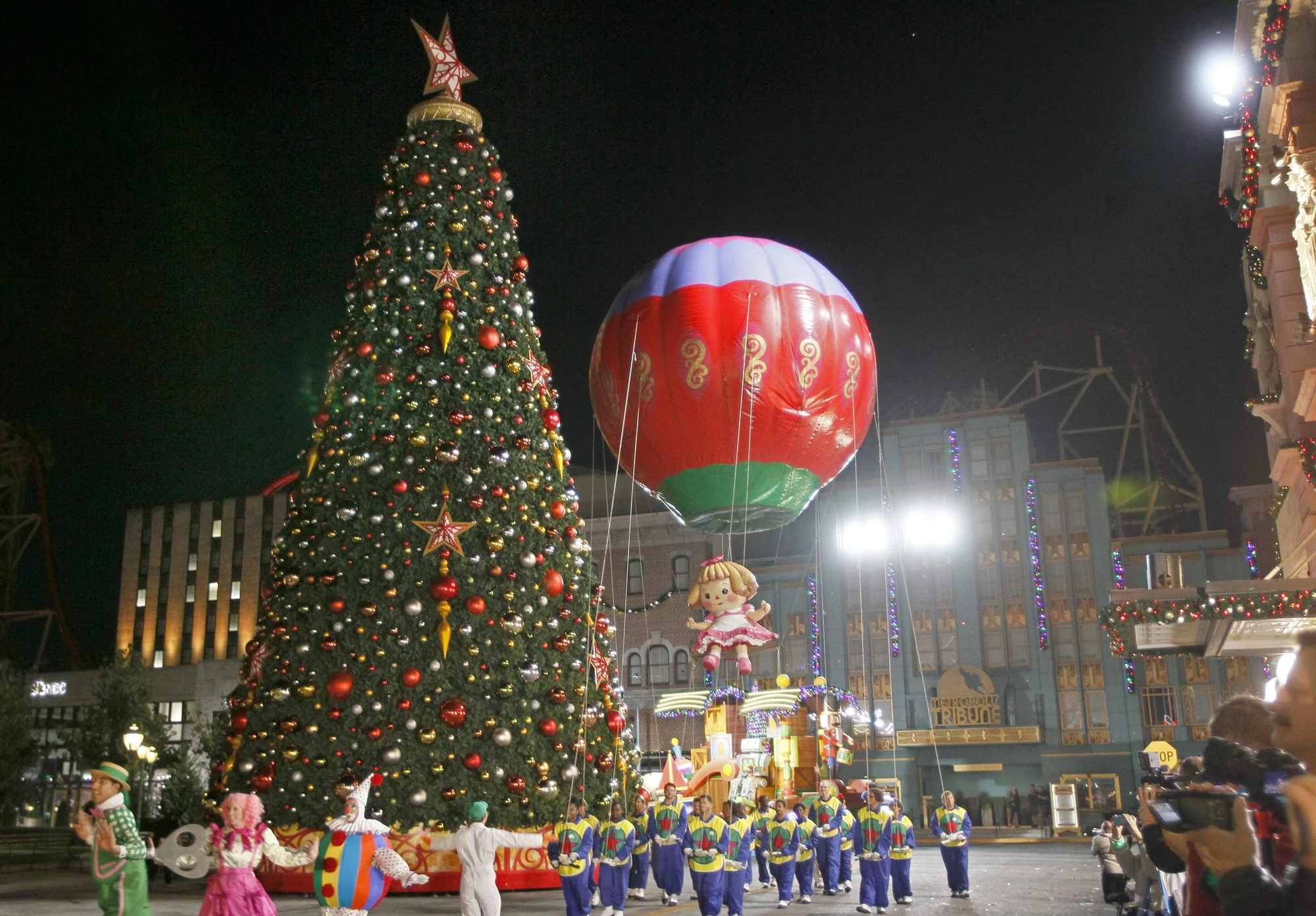 Chinese Lantern | Macy's Thanksgiving Day Parade Wiki | Fandom