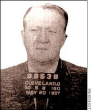 Shondor-Birns-mug200