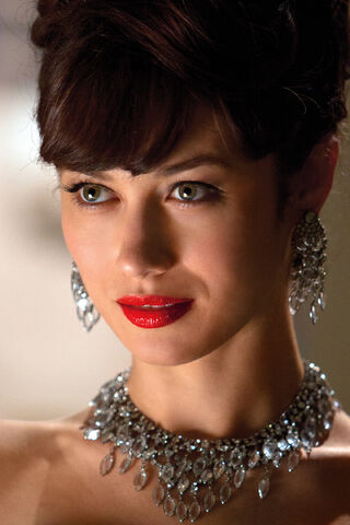 File:Olga+Kurylenko+(Vera+Evans).jpg