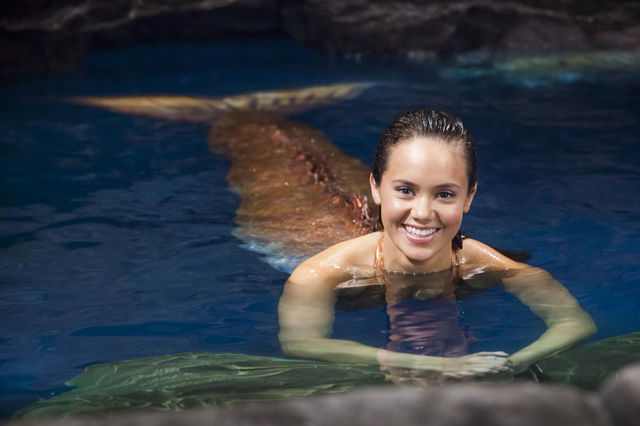 Swimming Mako Mermaids Evie