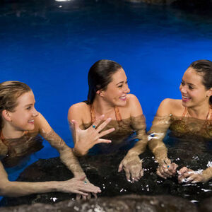 Evie Mclaren Mako Mermaids Wiki Fandom