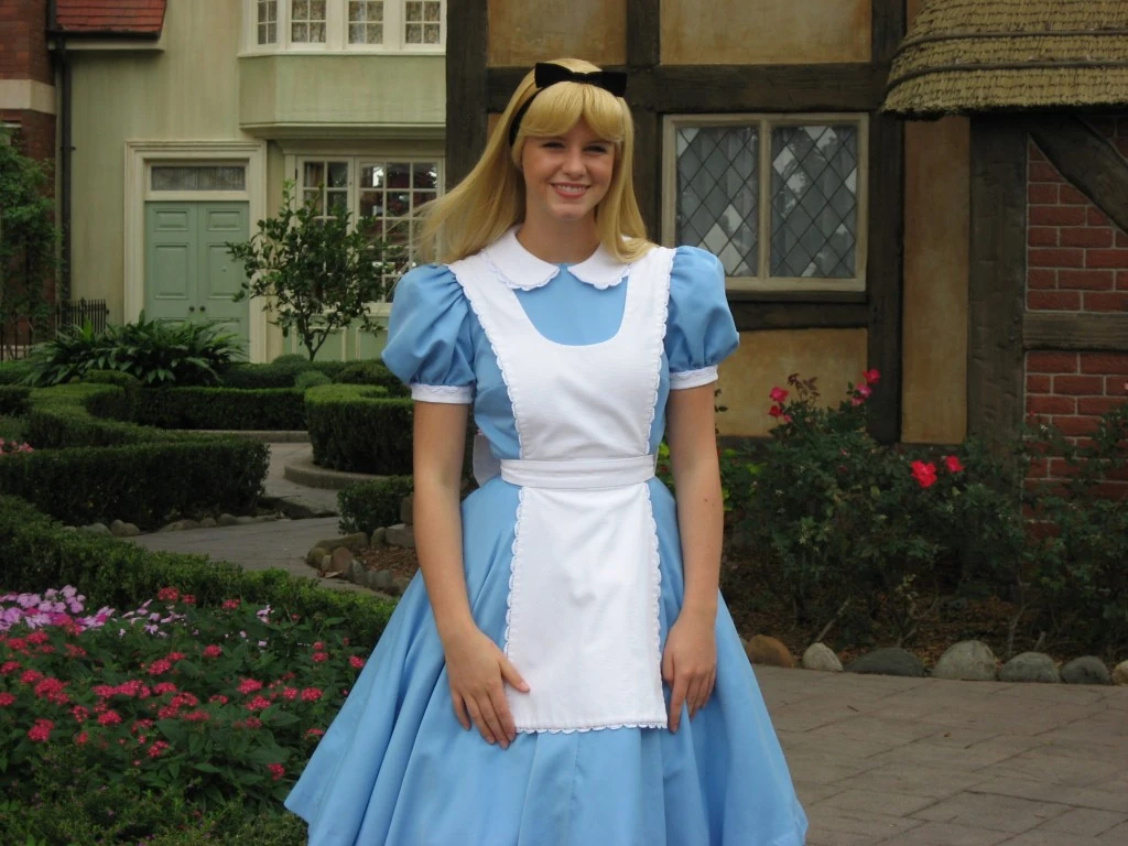Walt Disney Parks And Resorts Malice In Wonderland And All Things Alice Wiki Fandom