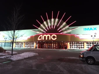 crocs store great lakes crossing