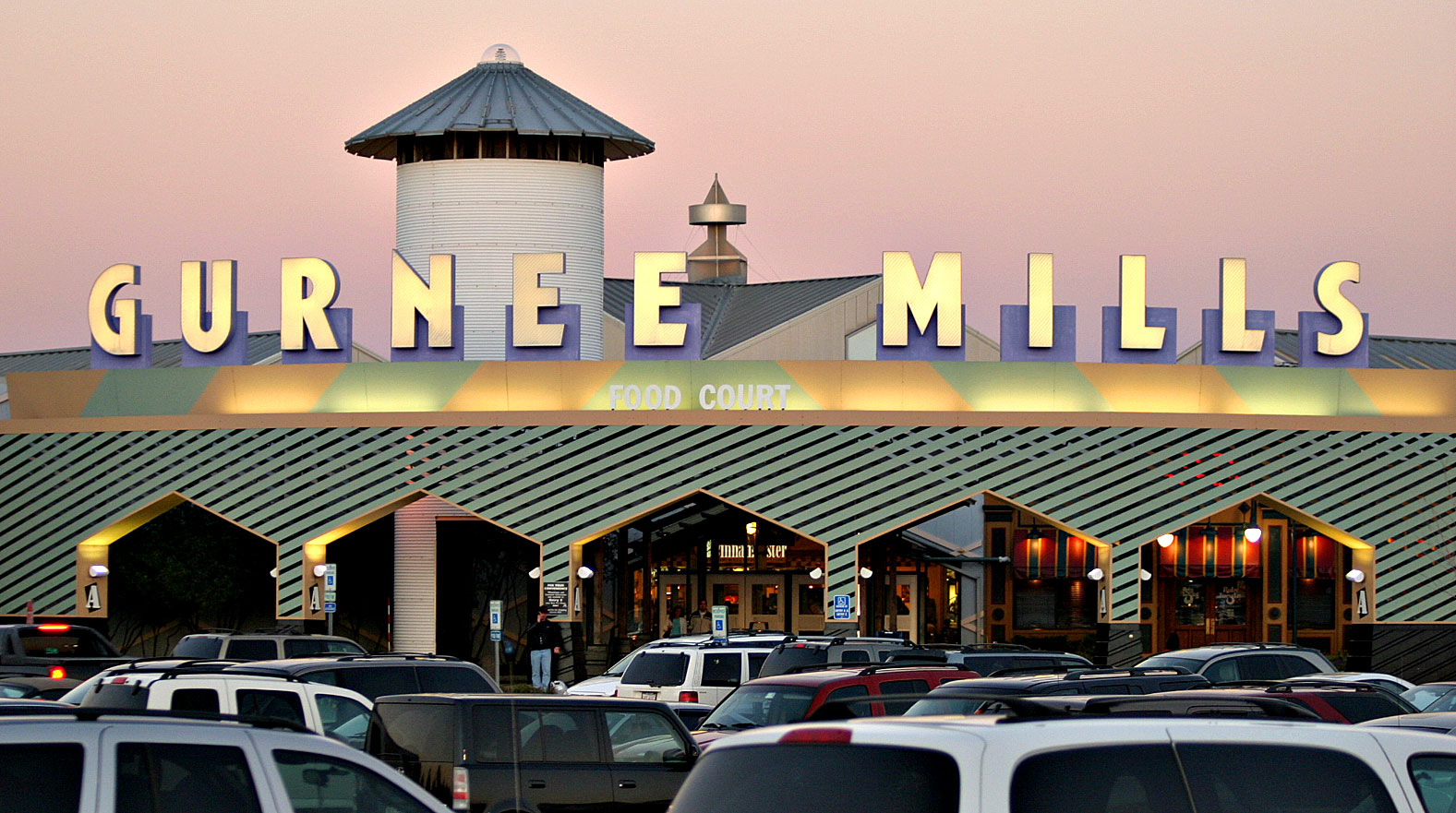 Gurnee Mills Malls and Retail Wiki FANDOM powered by Wikia