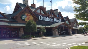 crocs store great lakes crossing