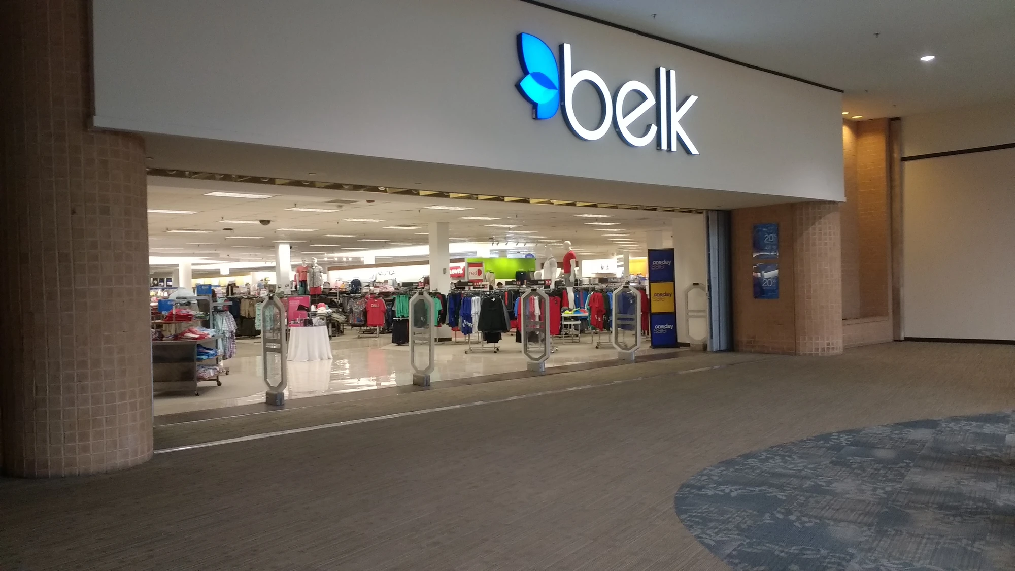 Square Mall Malls and Retail Wiki Fandom