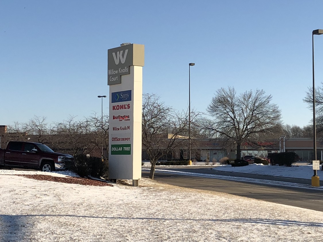 Willow Knolls Court Malls And Retail Wiki Fandom