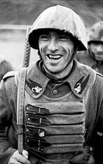 Bundesarchiv Bild 101I-307-0768-20A, Italien, italienischer Soldat