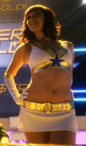 File:Goldstar showgirl (Smallville) 001.jpg