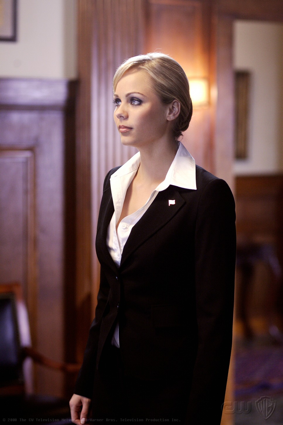 Kara Zor El (Smallville: Apocalypse) DC Database FANDOM powered by