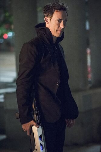 Harrison Wells (Arrow: Earth-2) | DC Database | FANDOM ...