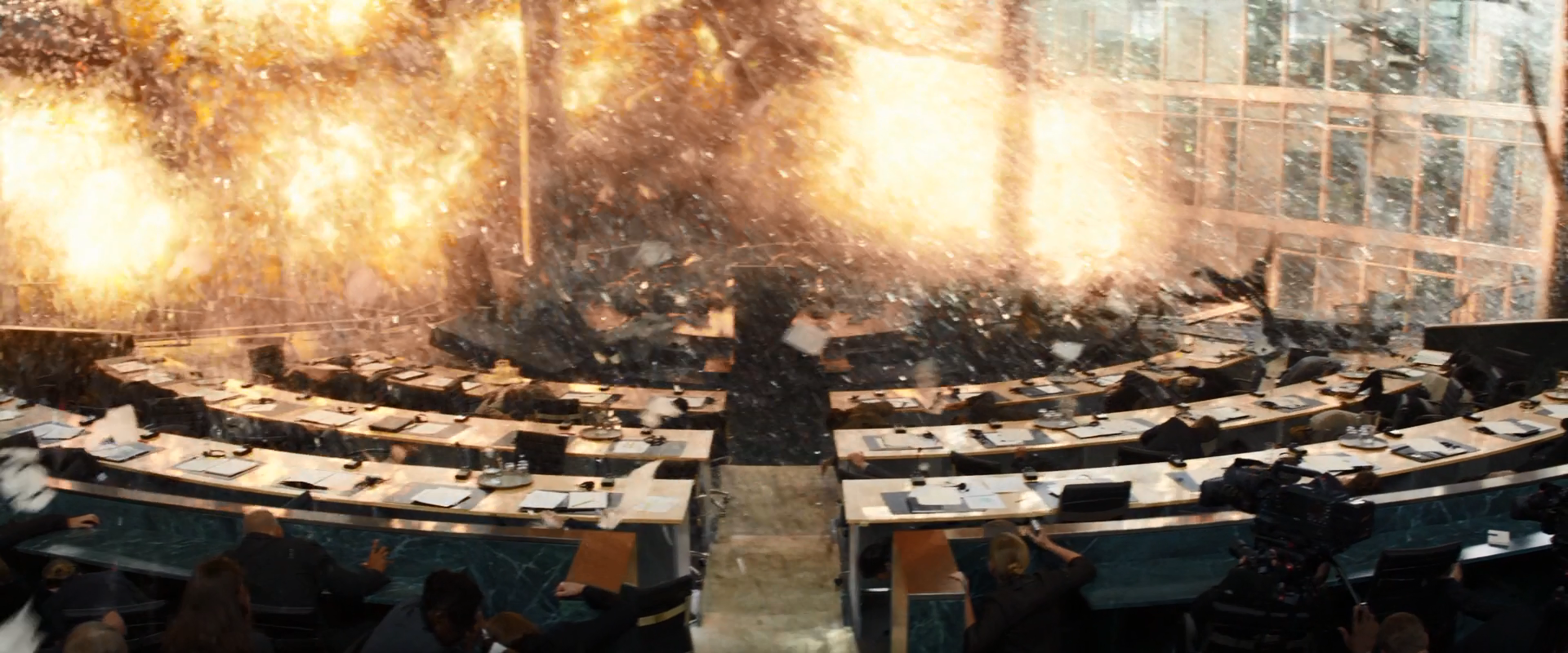 Resultado de imagem para captain america civil war explosion