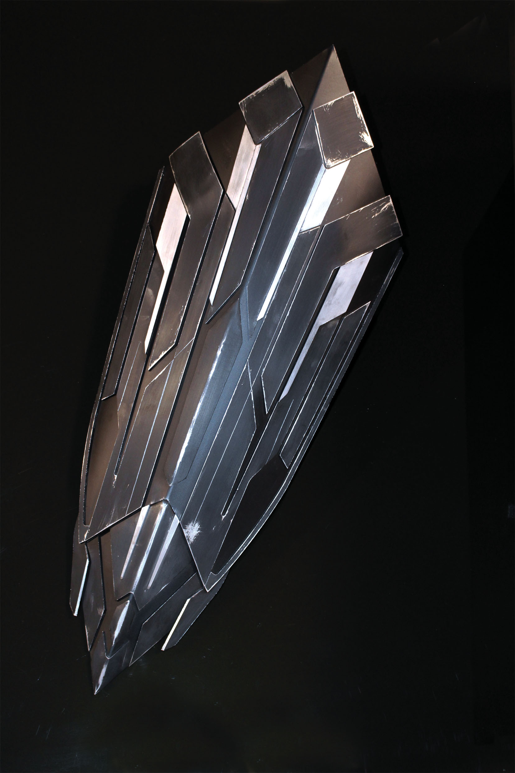 https://vignette.wikia.nocookie.net/marvelcinematicuniverse/images/8/88/Captain-America-Infinity-War-Shield-2.jpg